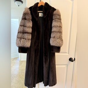 Black Mink & Silver Fox Luxury Fur Coat Vintage from 70-80’s era Full Length